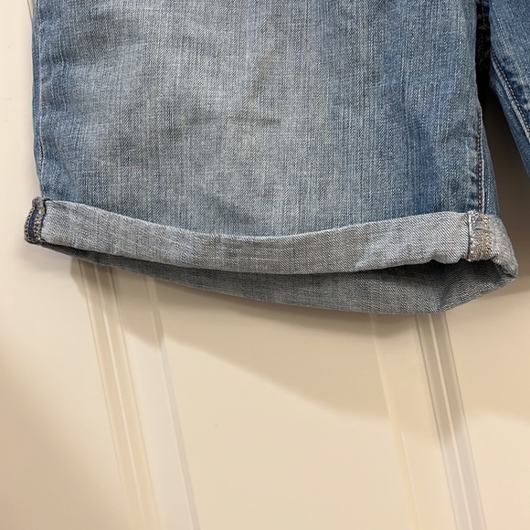 Levi’s ladies jean shorts - Picture 5 of 8